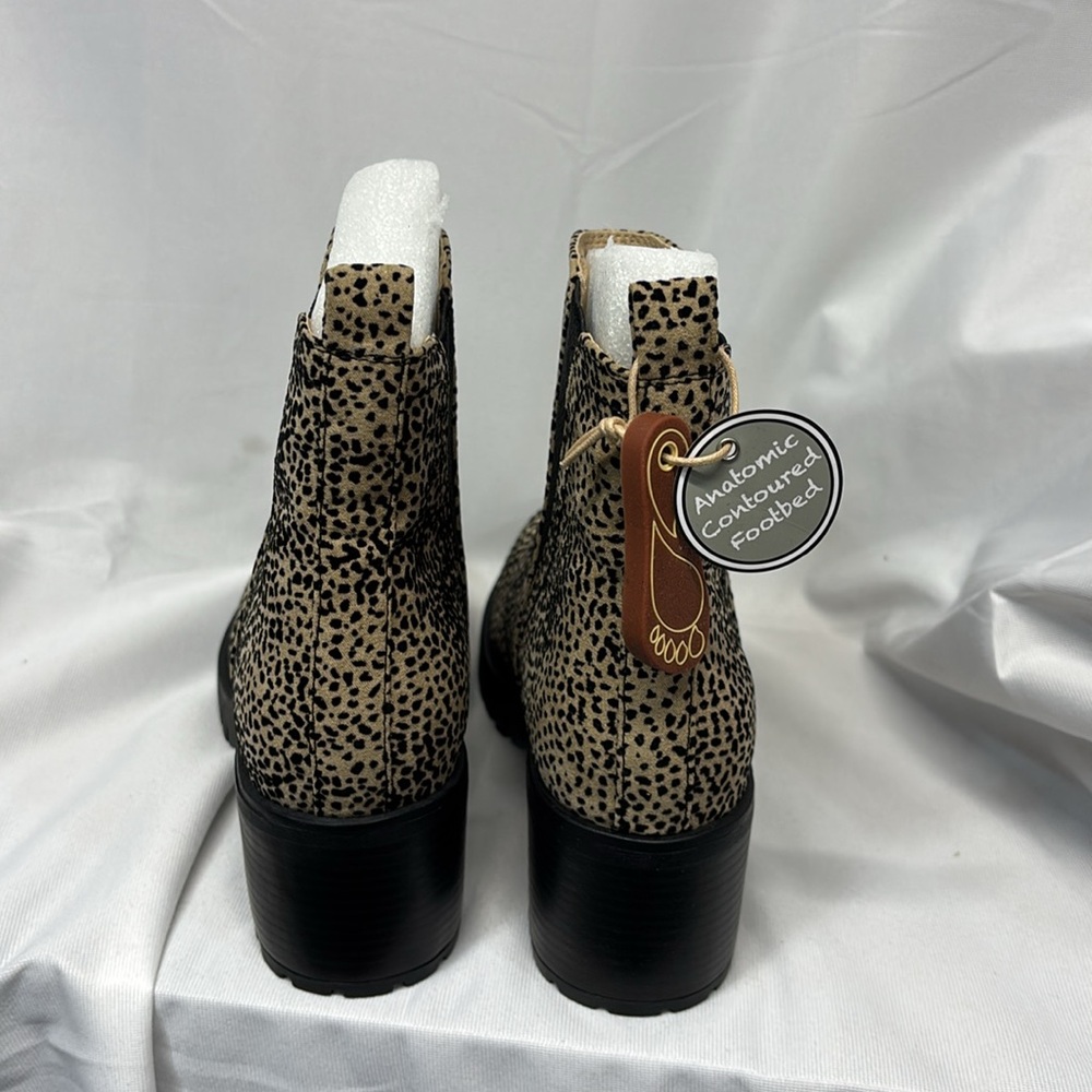 MIA Leopard Print Ankle Booties in Tan and Black - Picture 5 of 14